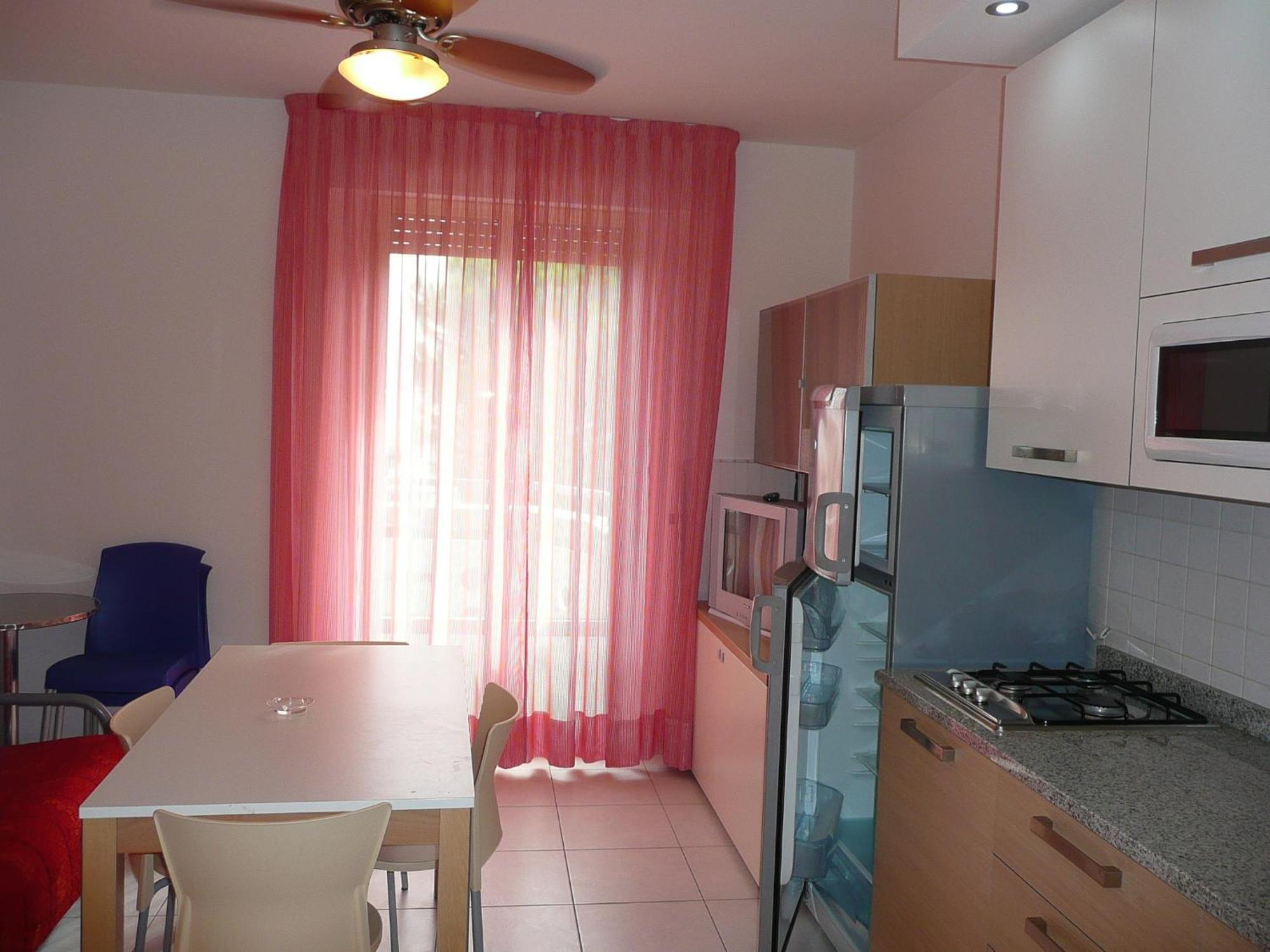 Residence Zenith Caorle Bagian luar foto