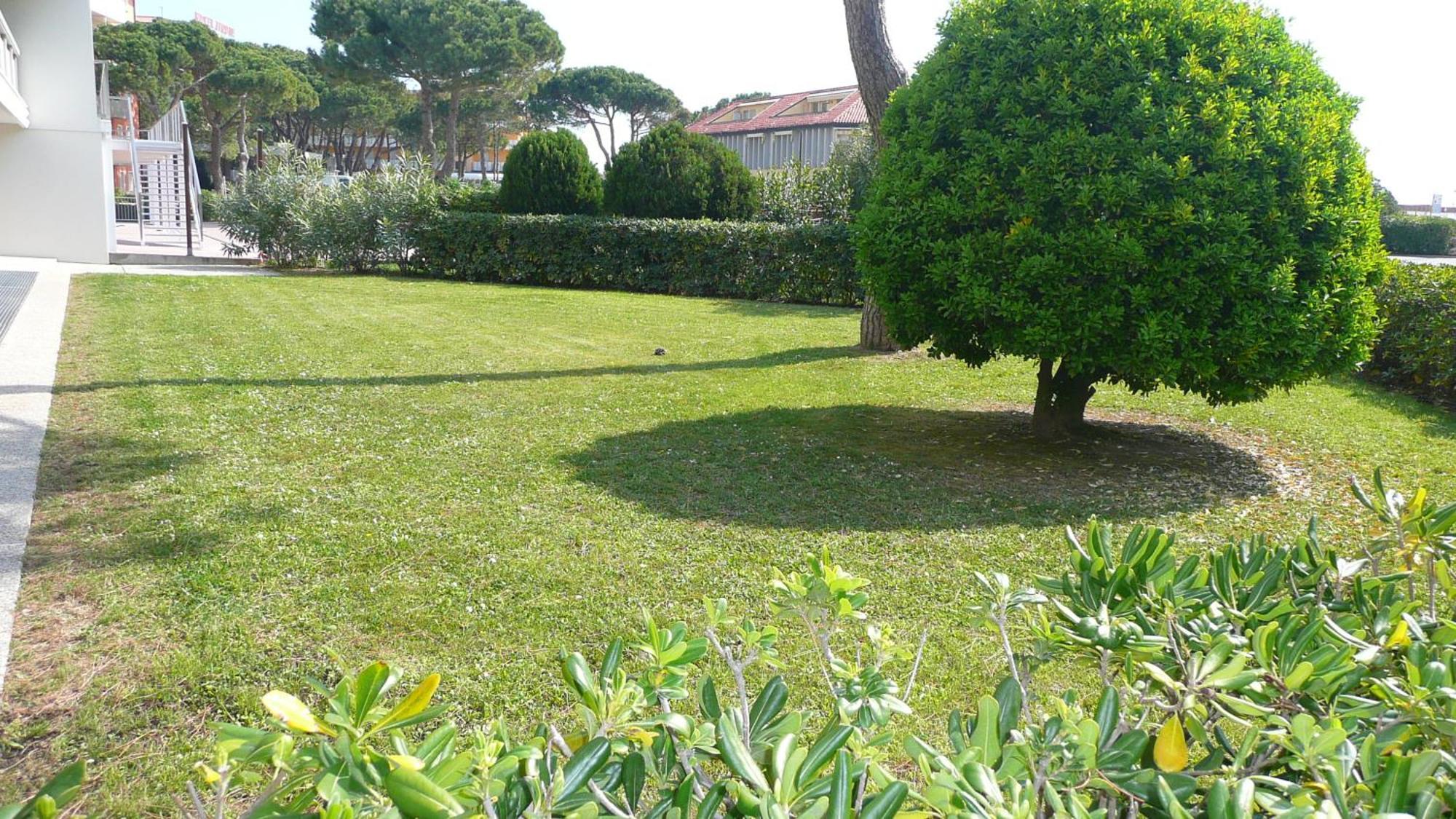 Residence Zenith Caorle Bagian luar foto