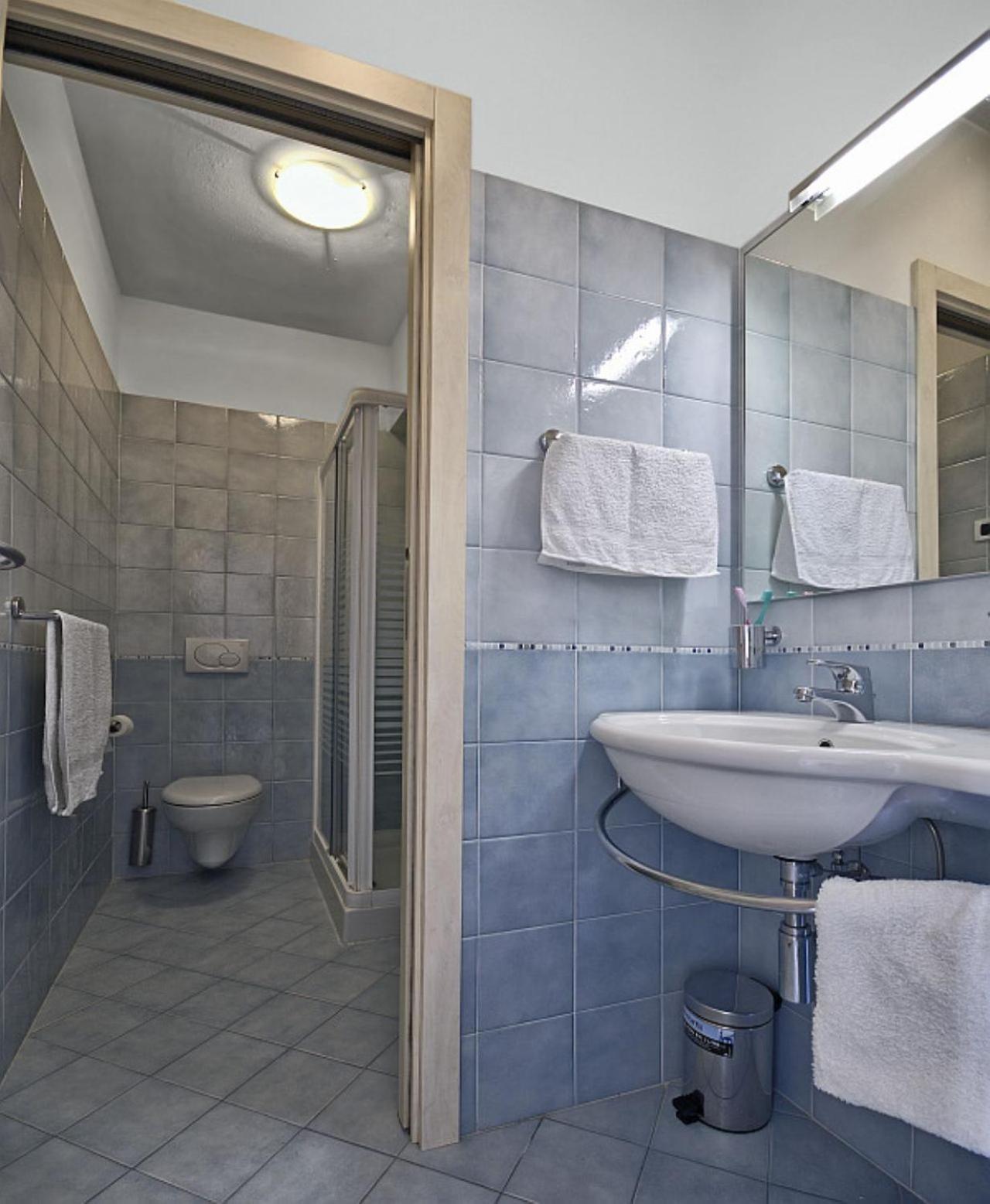 Residence Zenith Caorle Bagian luar foto