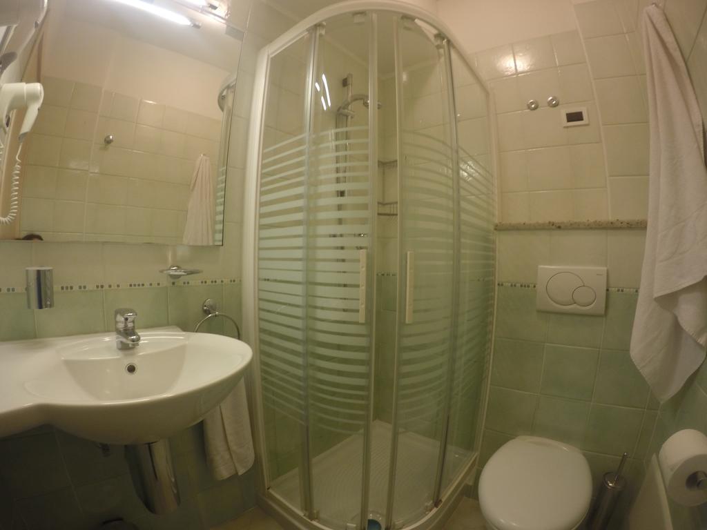 Residence Zenith Caorle Bagian luar foto